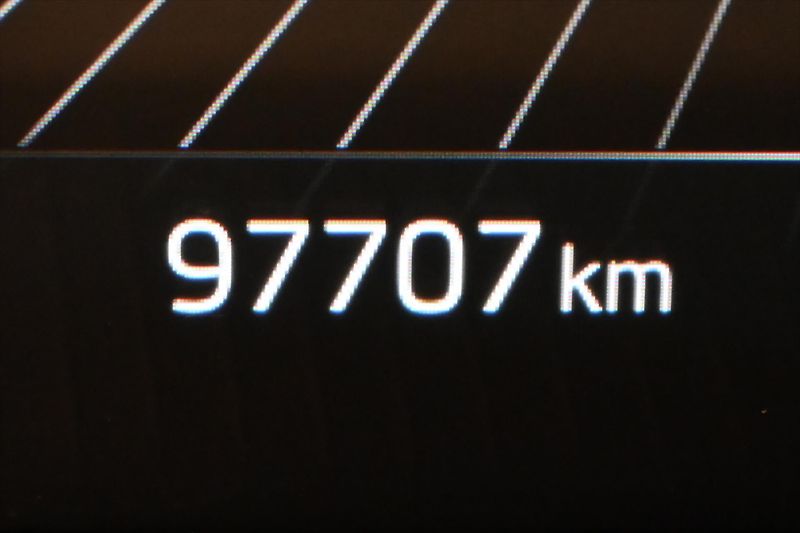 Škoda Karoq 2,0 TDI 85 kW DSG TAŽNÉ Záruka - fotka 17 z 32