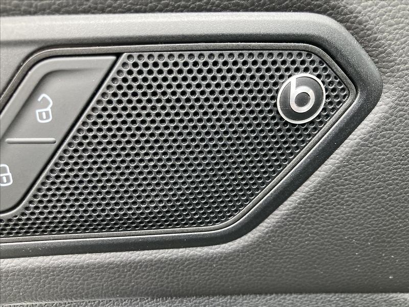 Seat Tarraco 2,0 FR 147 KW TAŽNÉ,WEBASTO - fotka 13 z 30