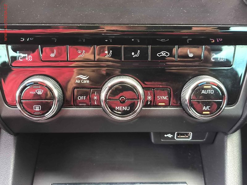 Škoda Octavia (2019) 2.0TDI, DSG, navi, LED - fotka 16 z 25