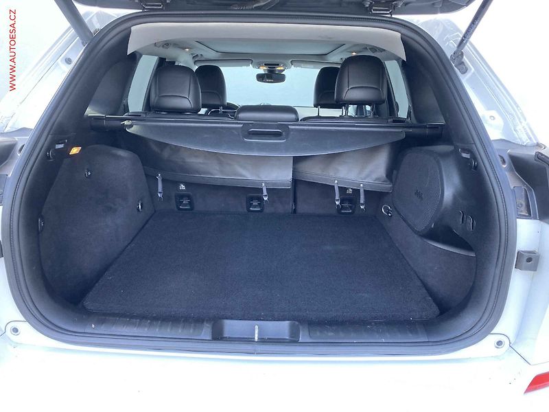 Jeep Cherokee (2019) 2.2 CRD 4x4, 2.maj,ČR - fotka 7 z 20