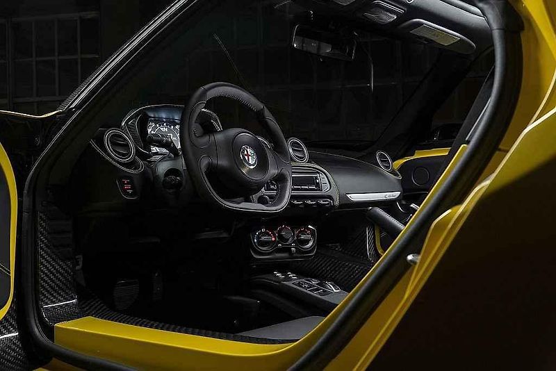 Alfa Romeo 4C Spider.