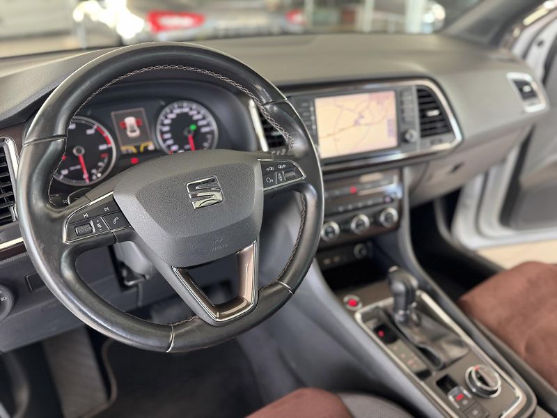 Seat Ateca 2,0TDI 140kW*4x4*DSG*XCELLENCE - fotka 10 z 34