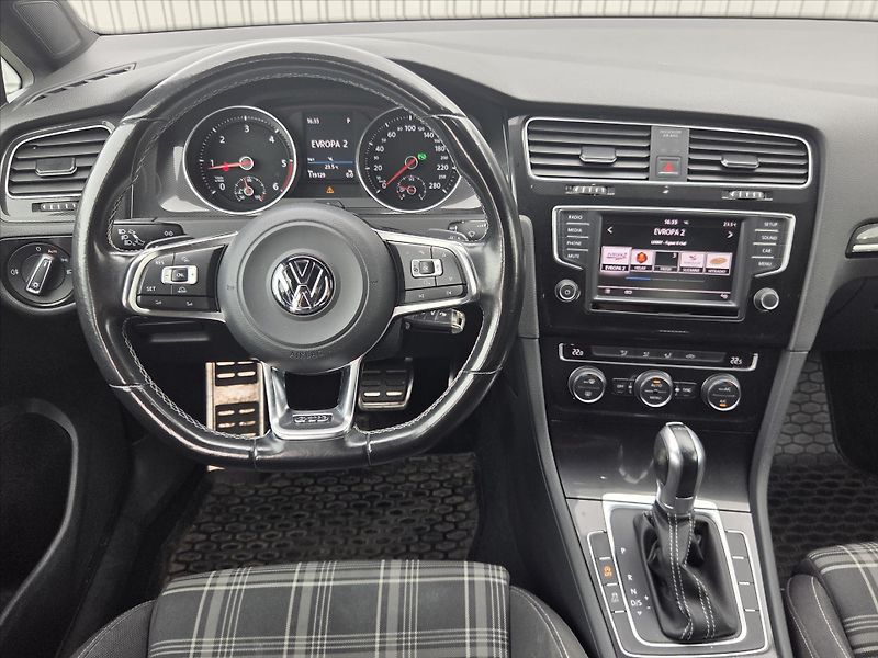 Volkswagen Golf 2,0 TDi 135kW DSG GTD ČR 2.maj - fotka 10 z 13