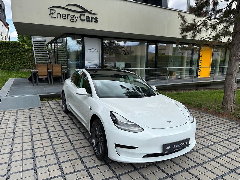 Tesla Model 3 SR Plus REZERVACE - fotka 39 z 39