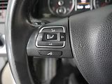 Volkswagen Multivan (2015) 2.0TDi, Comfortline, navi - náhled 16