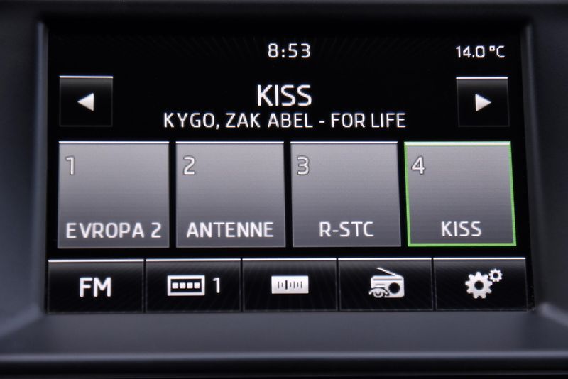 Škoda Fabia 1.2 TSi STYLE,KLIMA,VÝHŘEV,PDC - fotka 20 z 46