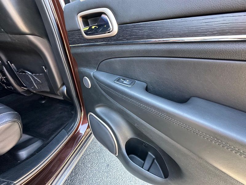 Jeep Grand Cherokee (2015) 3.0CRD/184KW *SUMMIT* H&K *TZ - fotka 29 z 46