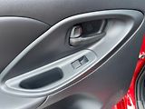 Toyota Yaris 1.5 HEV 130 GR SPORT - náhled 10