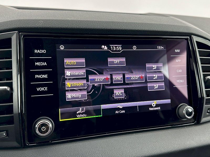 Škoda Karoq (2024) 2.0TDI 85kW Selection - fotka 16 z 27