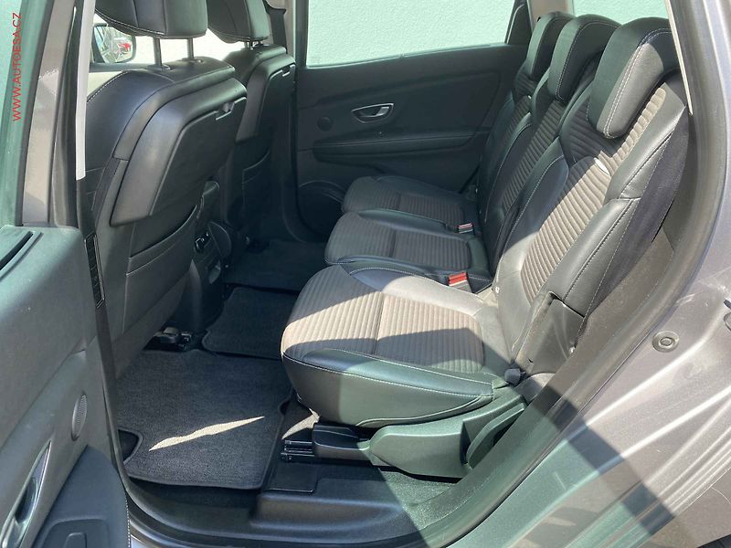 Renault Grand Scénic (2018) 1.6dCi, Intense, AT, LED - fotka 10 z 22