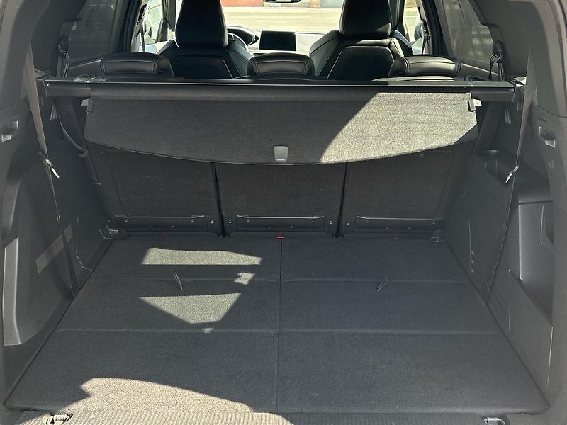 Peugeot 5008 (2020) 2.0 HDI GT-Line 130KW - fotka 9 z 24