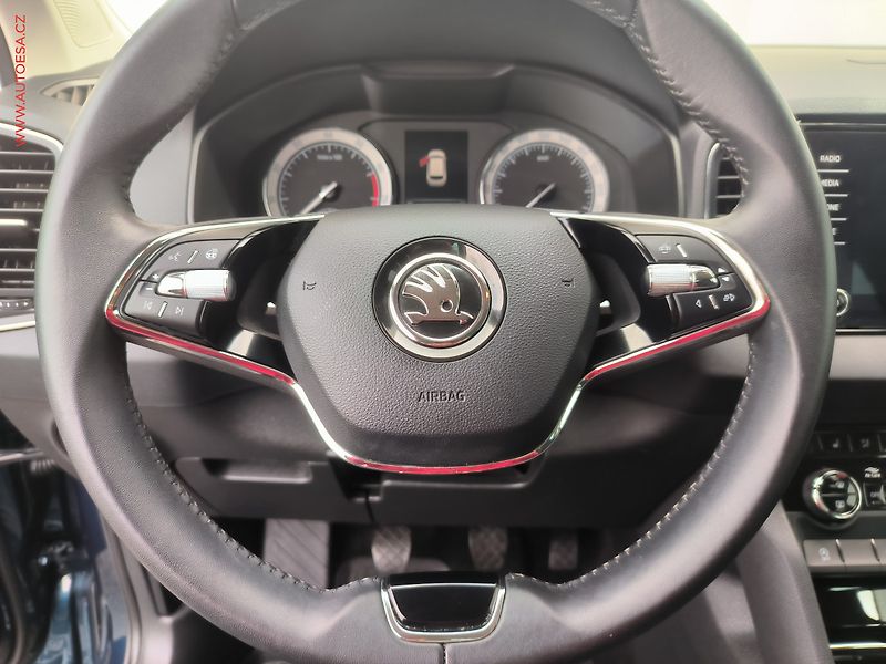 Škoda Karoq (2023) 1.5TSi, ČR, LED, autoAC - fotka 17 z 22
