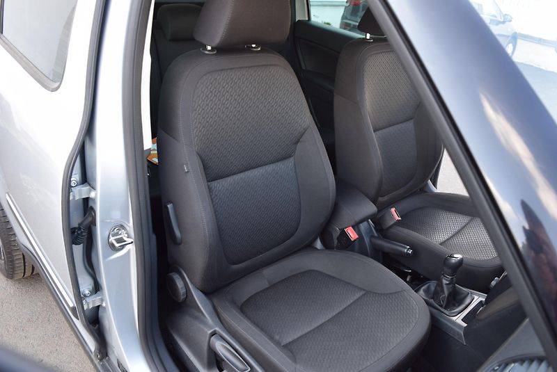 Škoda Yeti (2016) 2.0TDI 110kw 4x4 AMBITIO TAŽNÉ - fotka 36 z 43