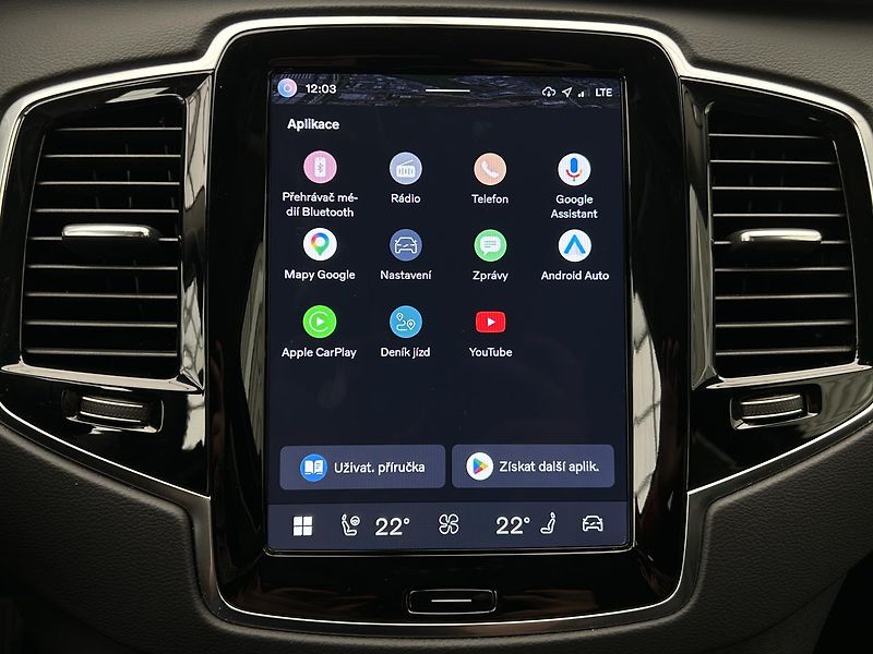 Volvo XC90 2.0  B5 4x4 Plus - fotka 24 z 29