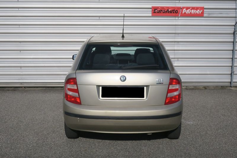 Škoda Fabia (2005) 1,2 47 kW Klima ČR STK do 7/28 - fotka 3 z 33