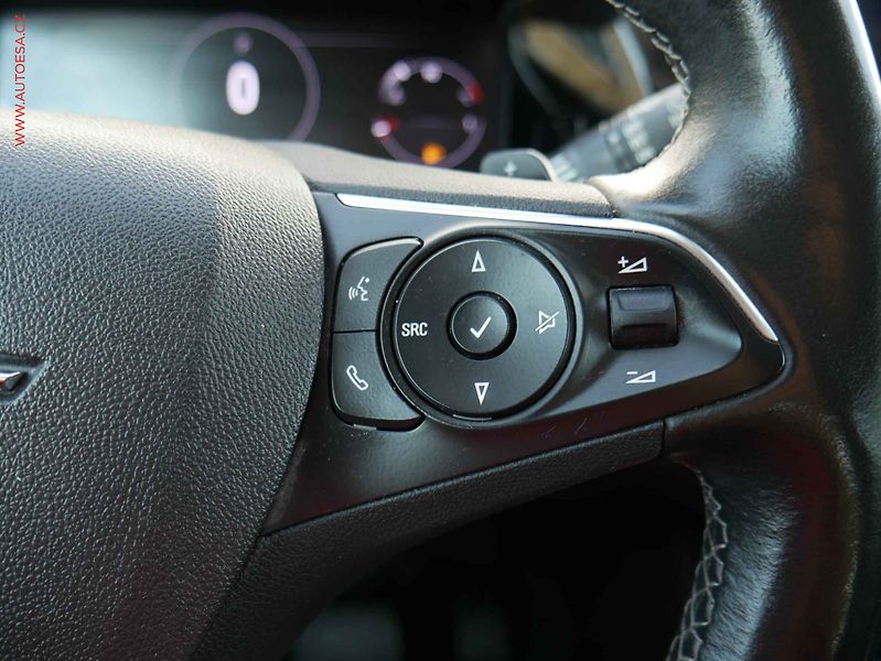 Opel Grandland (2022) 1.5 CDTi, Ultimate, AT, LED - fotka 15 z 21