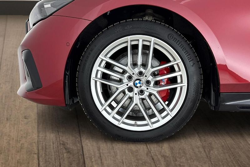 BMW Řada 5 řady 5 | 520d xDrive - fotka 24 z 24