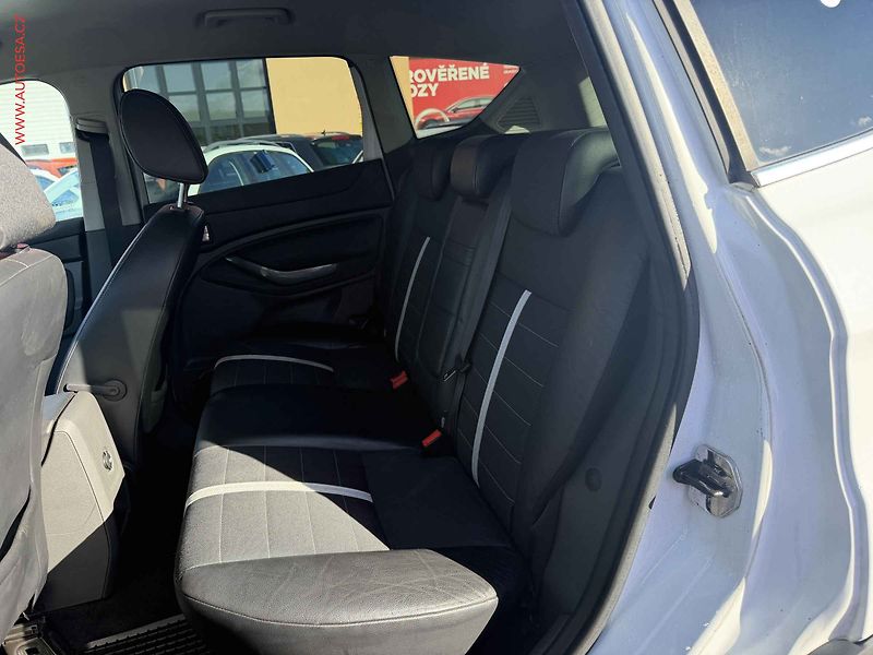 Ford Kuga (2009) 2.0 TDCi, STK10/28 - fotka 10 z 15