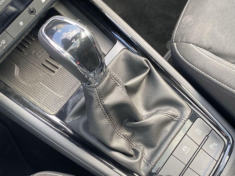 Škoda Kamiq (2024) 1.0 TSI DSG Monte Carlo - fotka 17 z 33