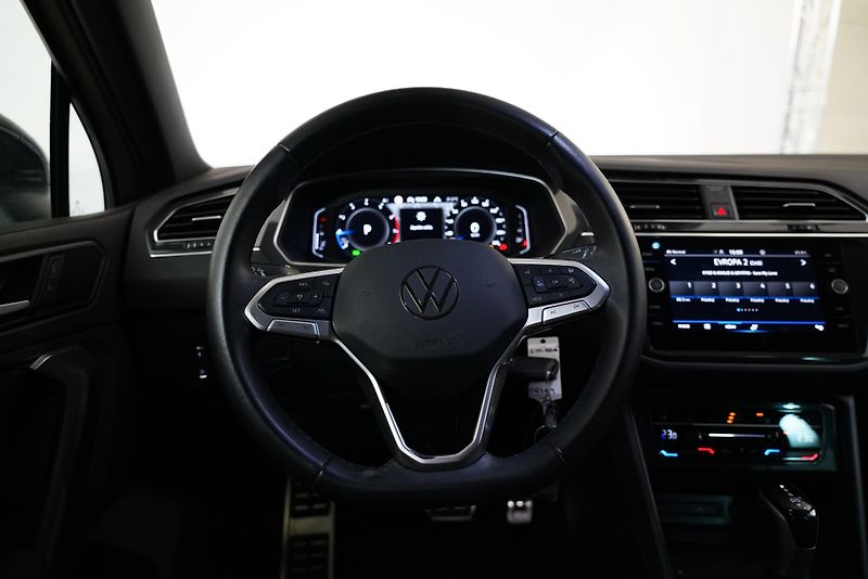Volkswagen Tiguan - fotka 19 z 30