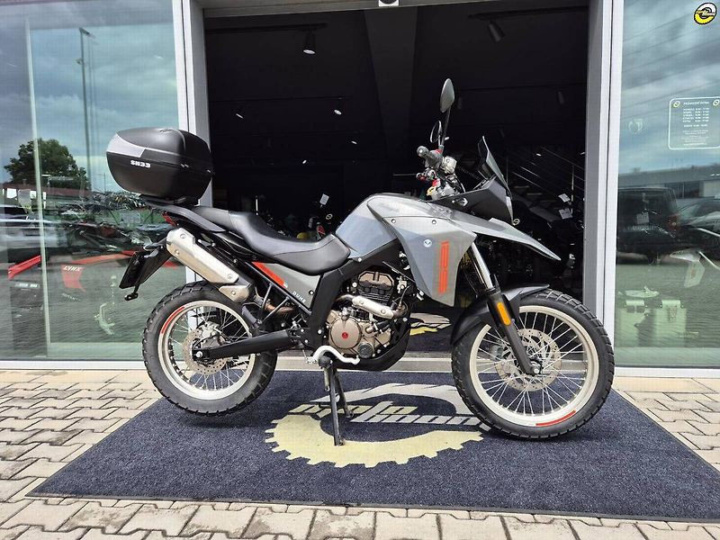 Malaguti Dune 125 (2024) - fotka 3 z 20