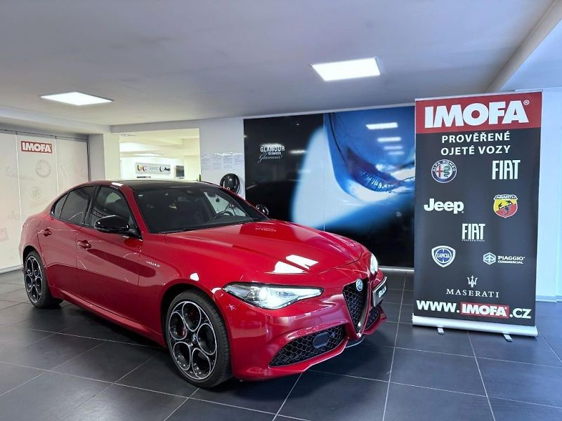 Alfa Romeo Giulia (2022) 2.0T 280k AT8 ZF Q4 4x4 Veloce - fotografie inzerátu