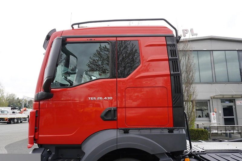MAN TGS (2022) 26.430 6x4 tahač EURO 6 - fotka 13 z 24