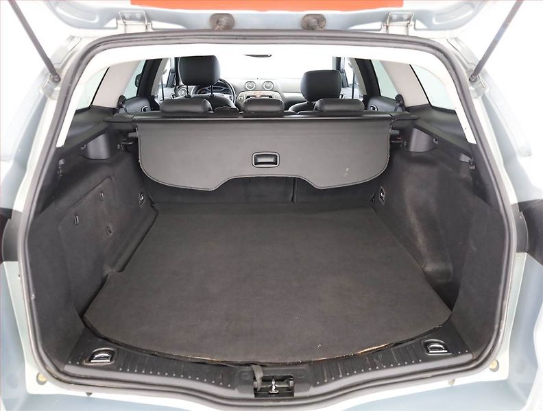 Ford Mondeo (2008) Titanium 2.2 TDCI, Serv.kniha - fotka 17 z 17