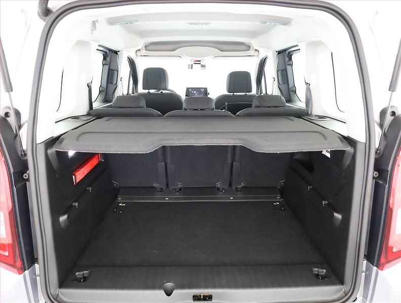Opel Combo (2023) Edition 1.2 Turbo, 5Míst, ČR - fotka 17 z 18