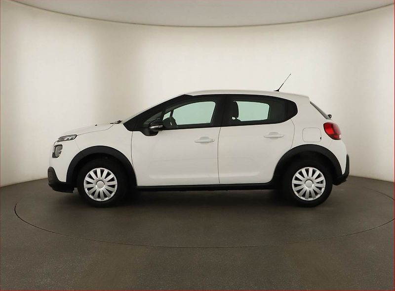 Citroën C3 (2021) 1.2 PureTech, ČR,1.maj - fotka 3 z 12
