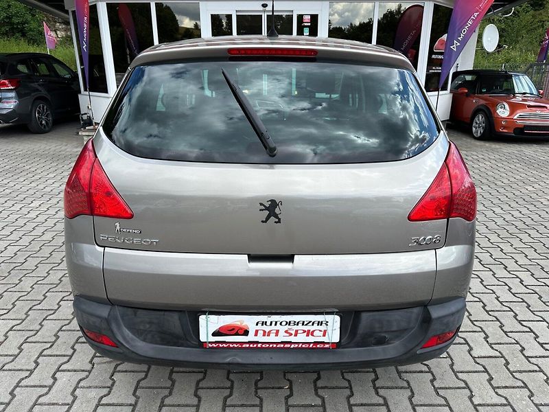 Peugeot 3008 1.6HDI 80kW - fotka 8 z 17