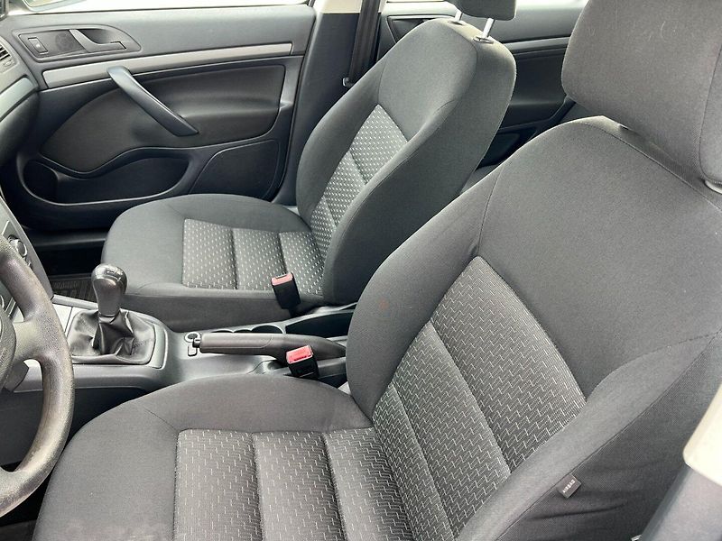 Škoda Octavia (2013) 1.6TDi 77kW! 2x kola! - fotka 14 z 18