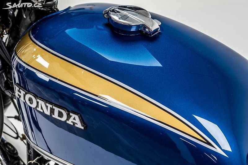 Honda CB 750 (1974) FOUR - fotka 38 z 45