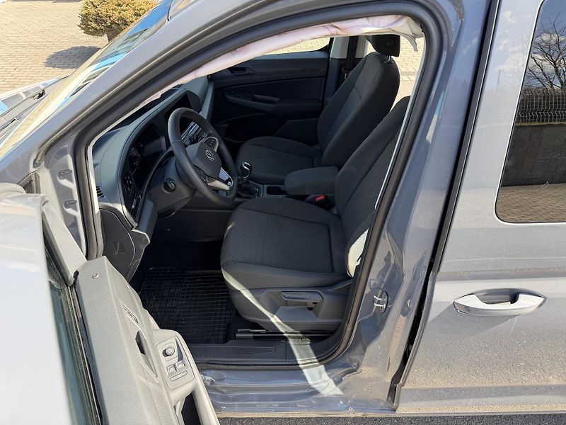 Volkswagen Caddy MAXI 2,0TDi 4x4 7 míst  - fotka 10 z 17