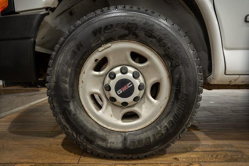 GMC Savana 4.8 V8 Vortec 208 kW - fotka 31 z 32