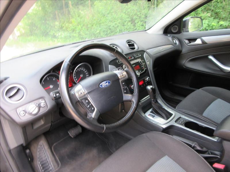 Ford Mondeo 2,0 TDCi 103 Kw, automat, Nové - fotka 12 z 31