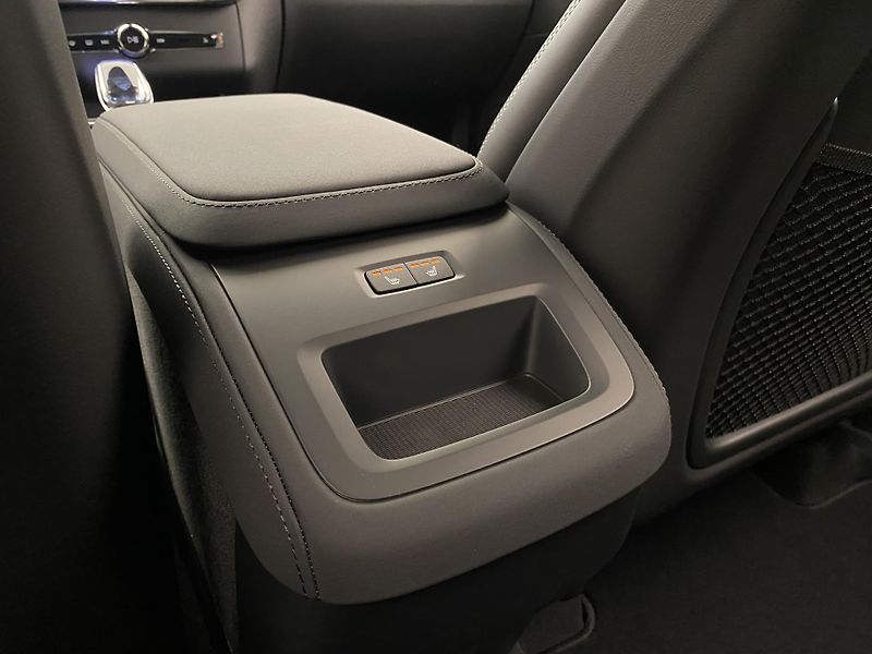 Volvo XC90 (2026) B5 AWD AUT BRIGHT PLUS 7míst - fotka 72 z 73