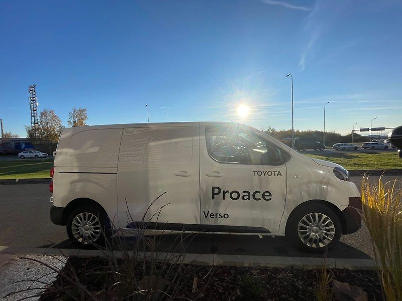 Toyota ProAce 2.0 D-4D MT Active L1 Multimed - fotka 7 z 24