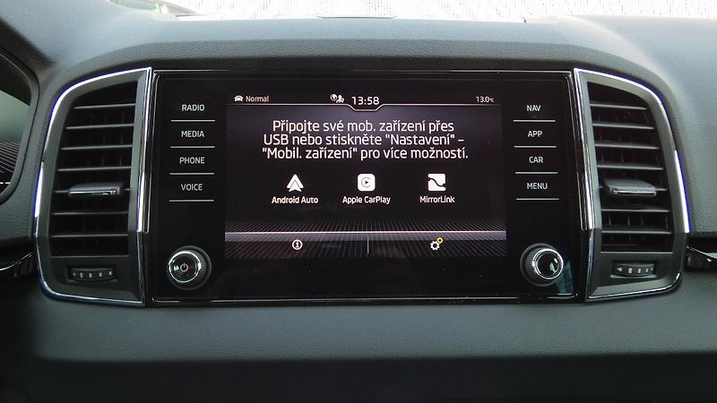 Škoda Karoq 1,5 TSI DSG Style - fotka 15 z 22