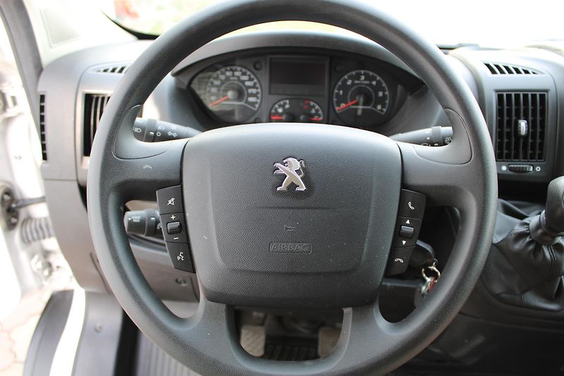 Peugeot Boxer 2,2 HDI L4H3+klima Záruka  - fotka 13 z 22