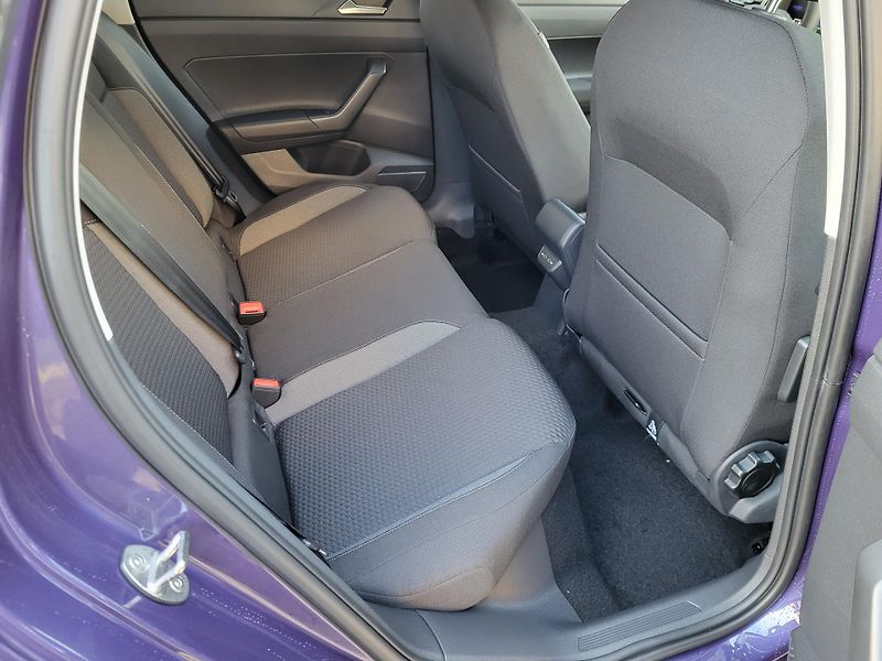 Volkswagen Polo (2025) People 1,0TSI 70kW 7DSG- nové - fotka 14 z 26