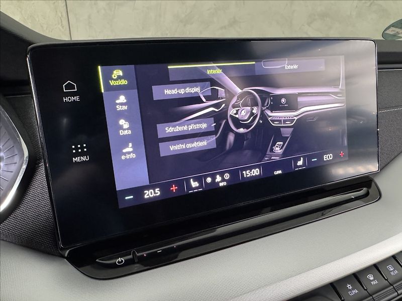 Škoda Octavia 1,4 TSi  iV DSG Style Virtual - fotka 32 z 49