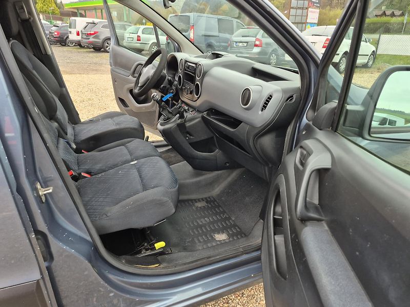 Peugeot Partner (2009) 1.6Hdi 3místa - fotka 17 z 22