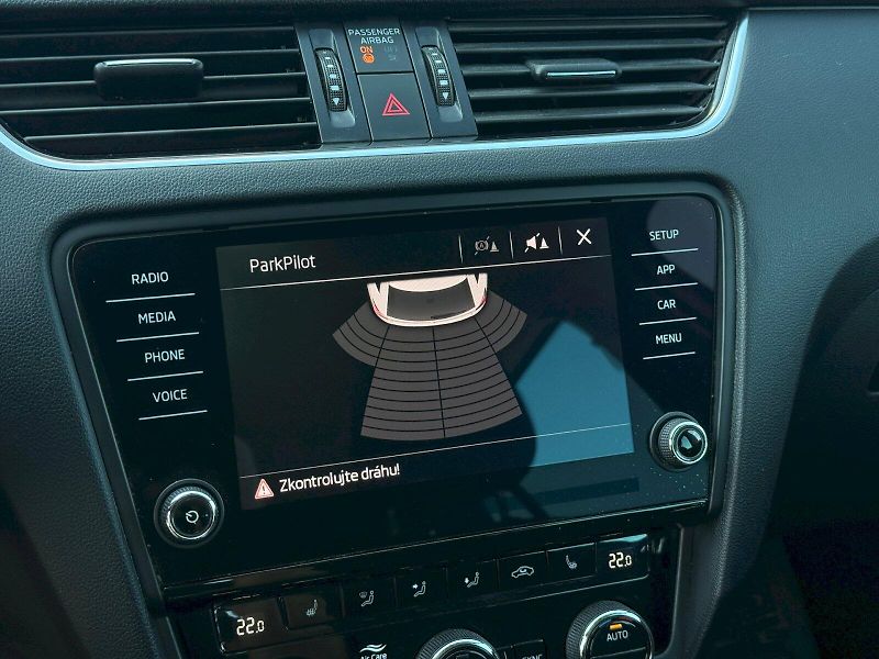 Škoda Octavia (2018) Combi 2.0 TDI 110 kW 4x4 Style - fotka 14 z 23