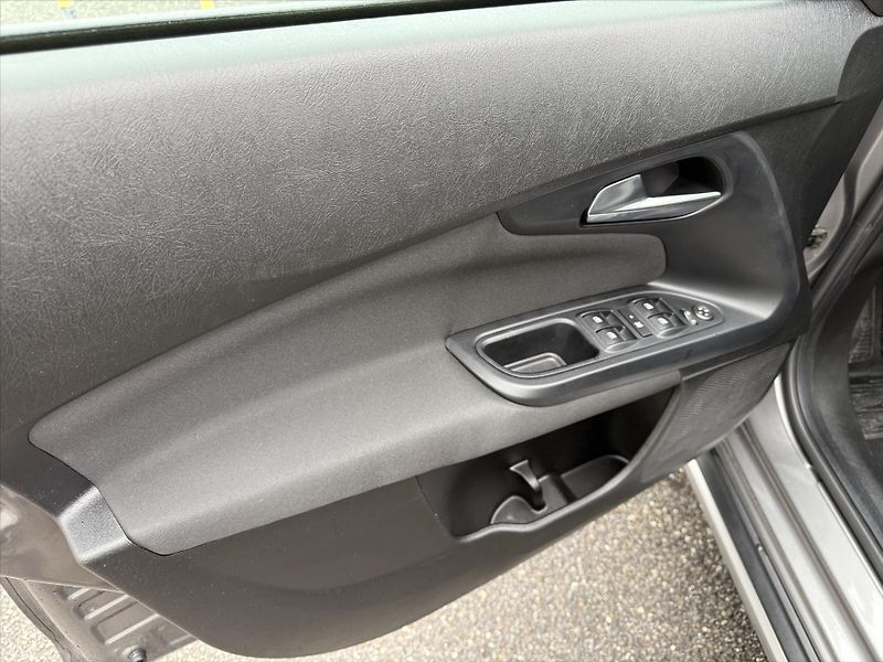 Fiat Tipo 1,6 MultiJet, Cross - fotka 19 z 19