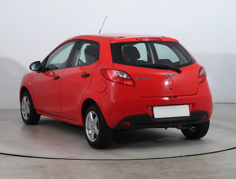 Mazda 2 (2009) 1.3 i, jezdí dobře - fotka 4 z 16