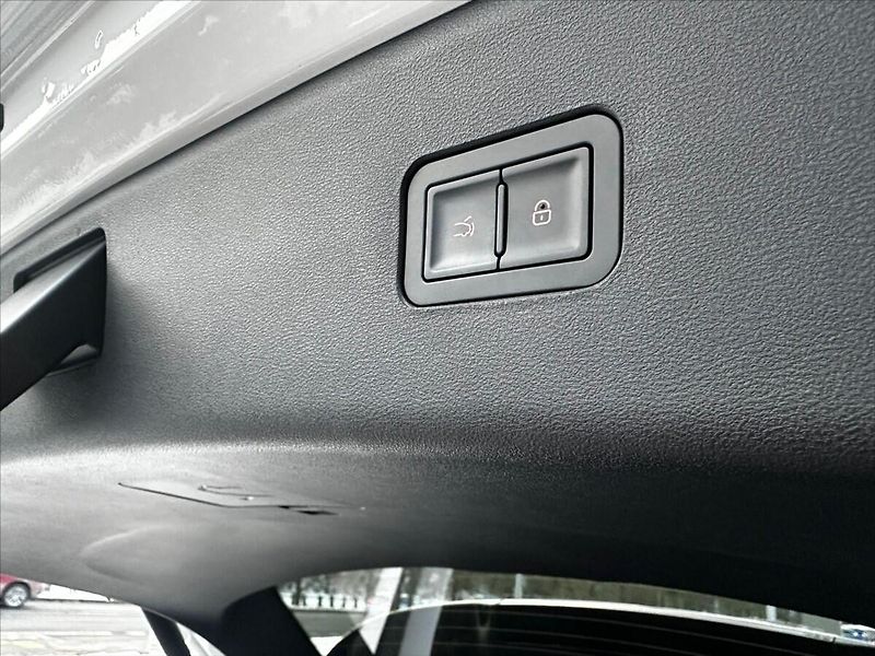 BYD Seal 6 (2025) 1,5   DM-i Touring COMFORT LIT - fotka 13 z 15