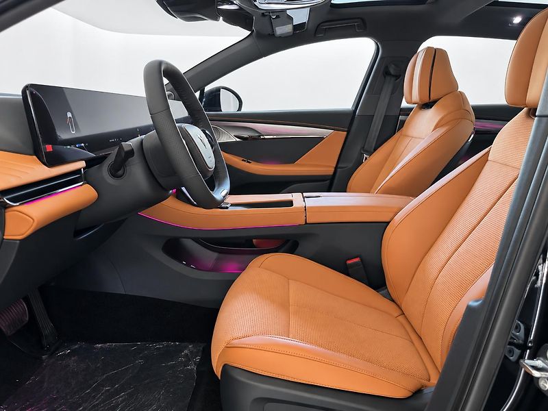 Dongfeng Voyah Passion PHEV (2026) - fotka 19 z 32