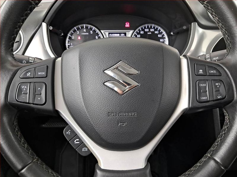 Suzuki Vitara (2015) 1.6 VVT, 4X4, ČR,1.maj - fotka 19 z 21