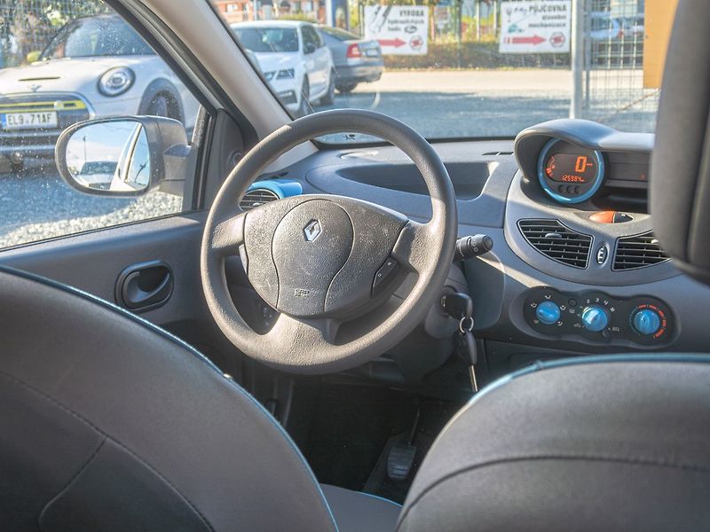 Renault Twingo (2012) 1.2i 55KW - TREND - fotka 12 z 40